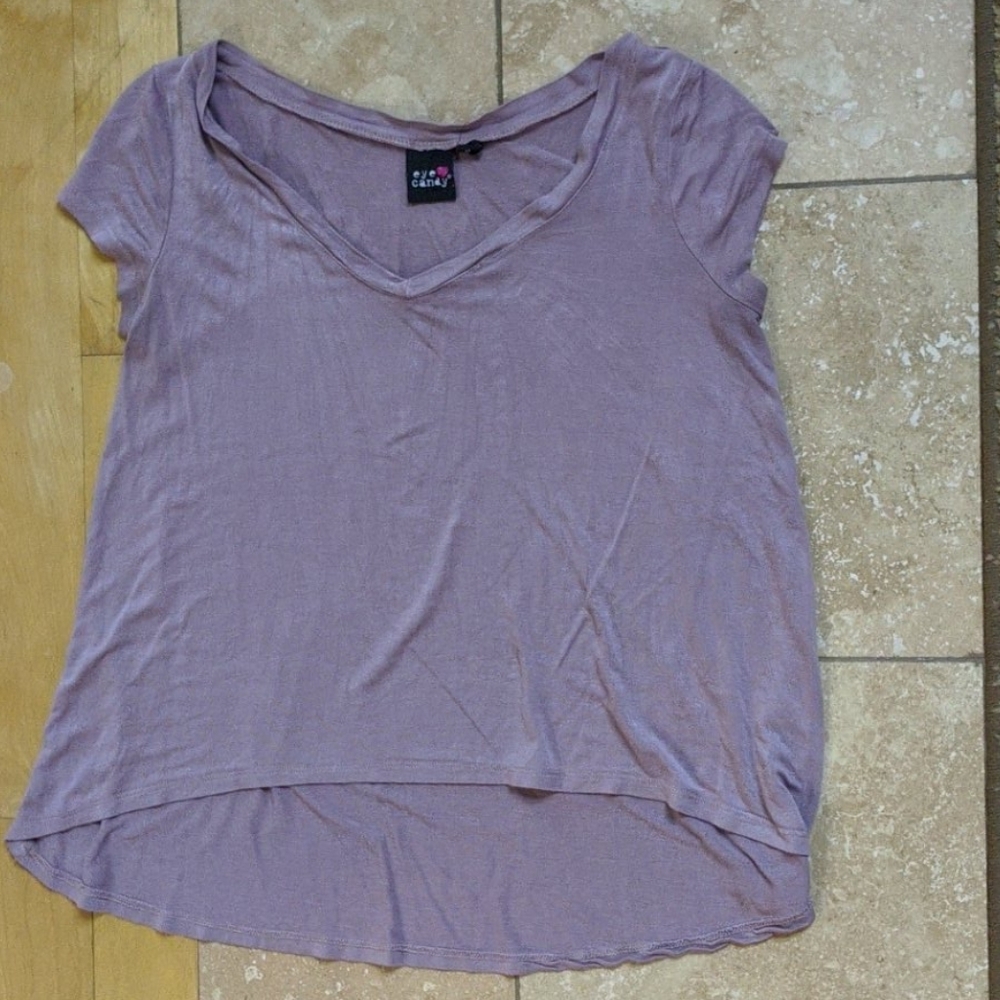 V neck tee